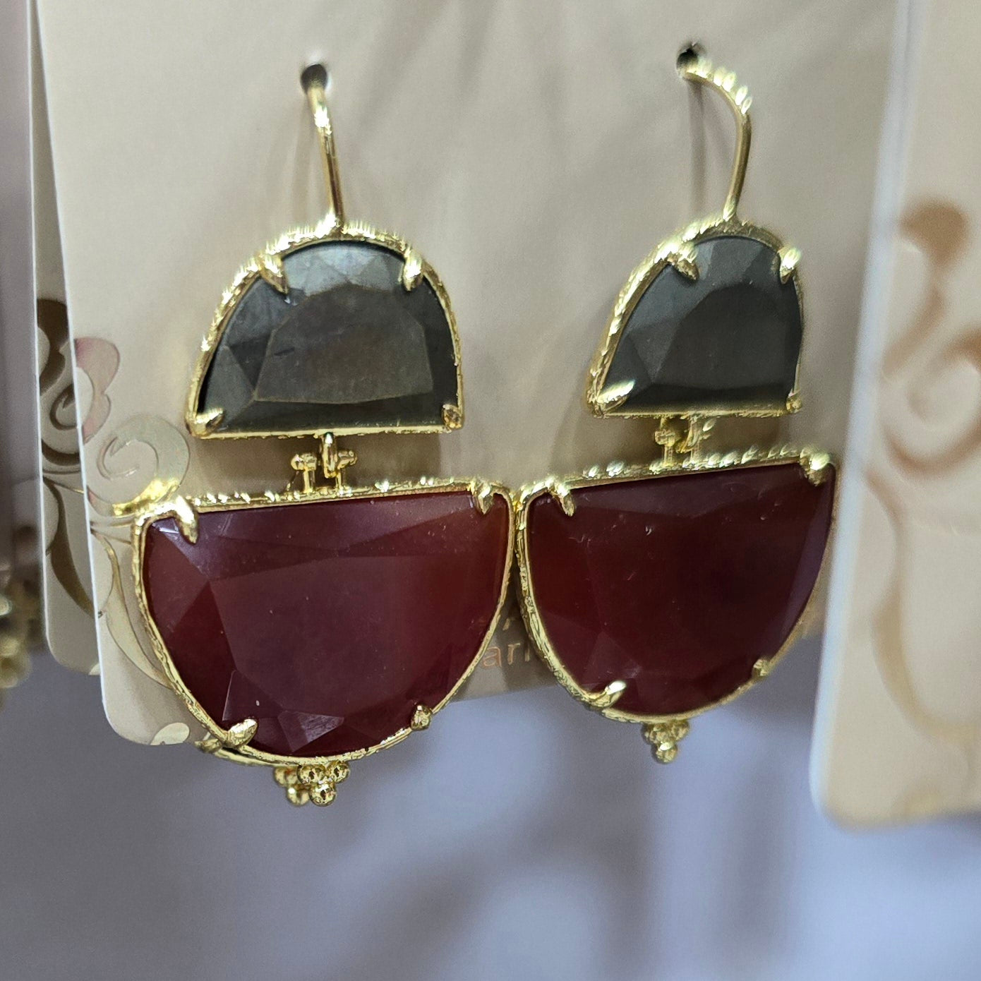 Boucle d'oreilles HABAHA Pierres Naturelles part 1