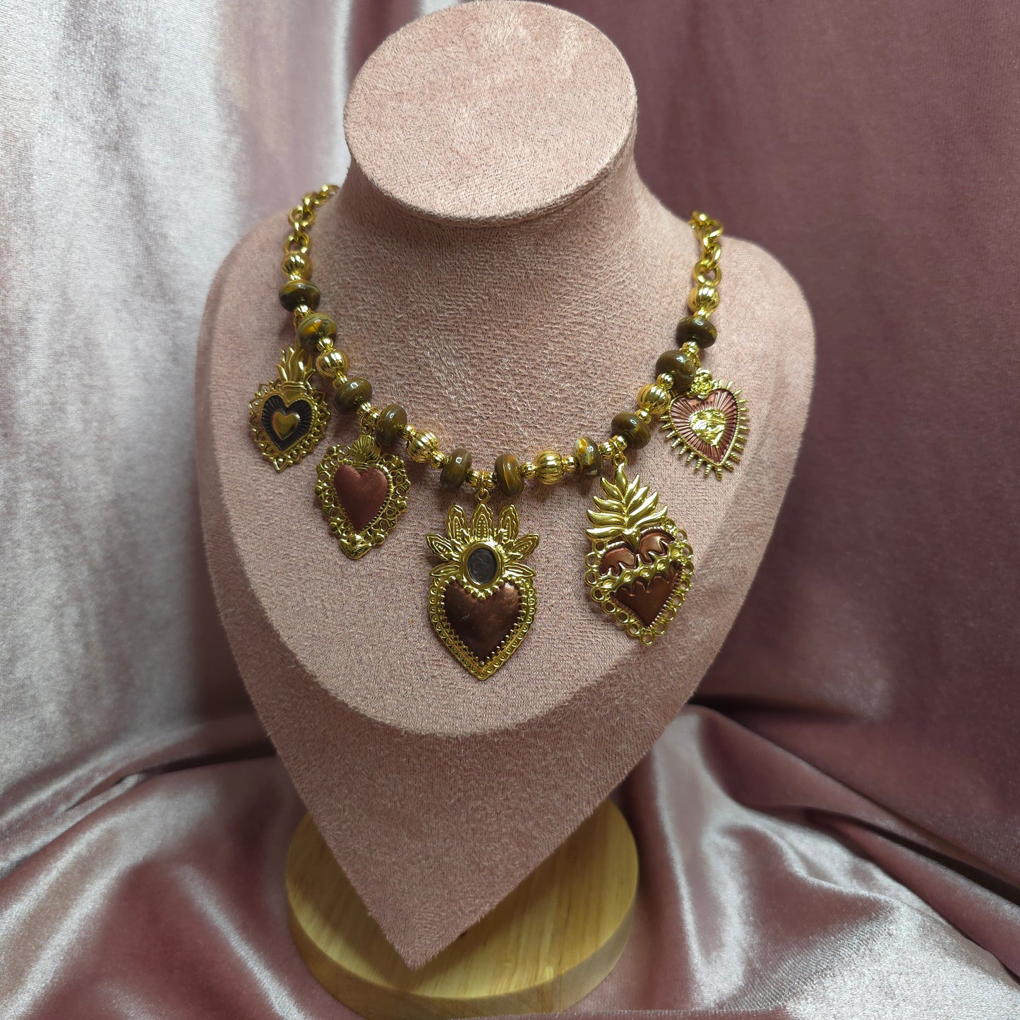 COLLIER 5