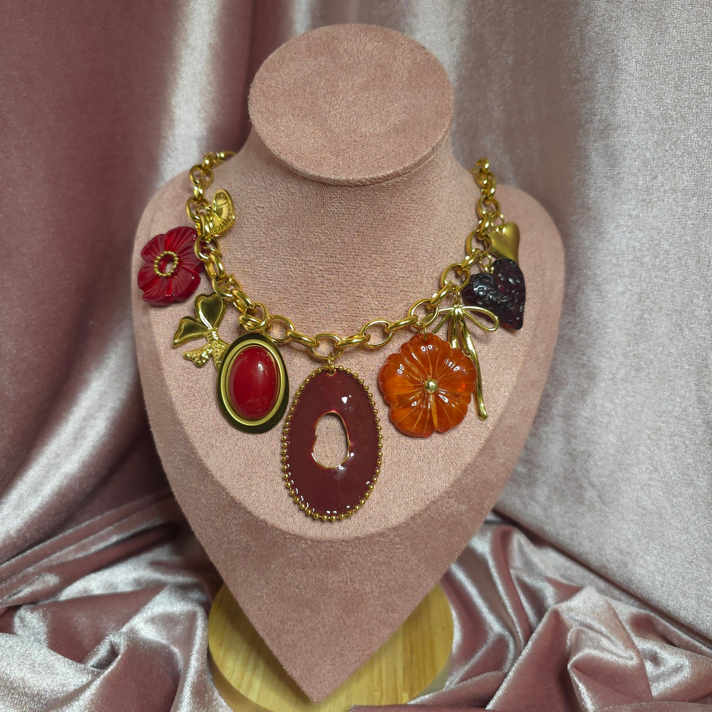 COLLIER 23