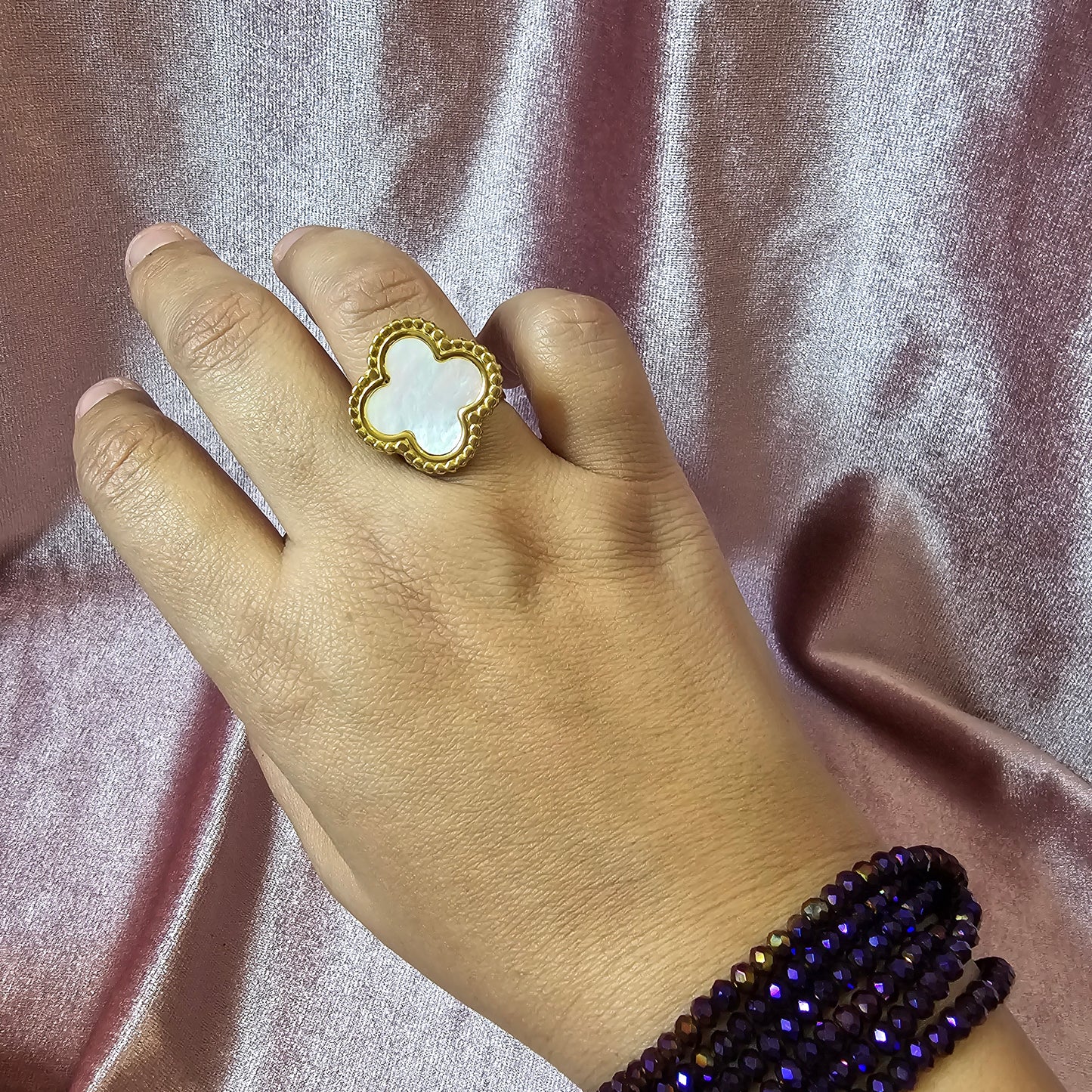 BAGUE TREFLE BLANCHE