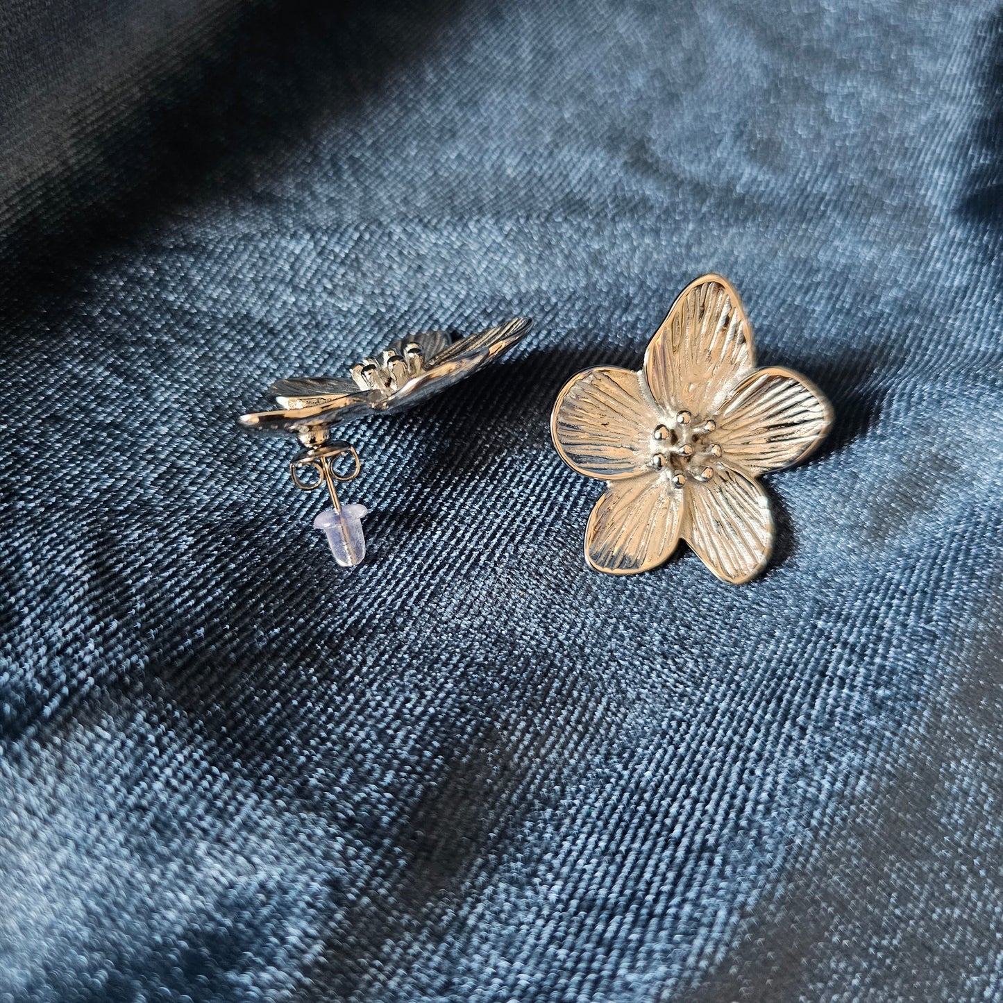 BOUCLES D'OREILLES ORCHIDÉE (Argenté) mini