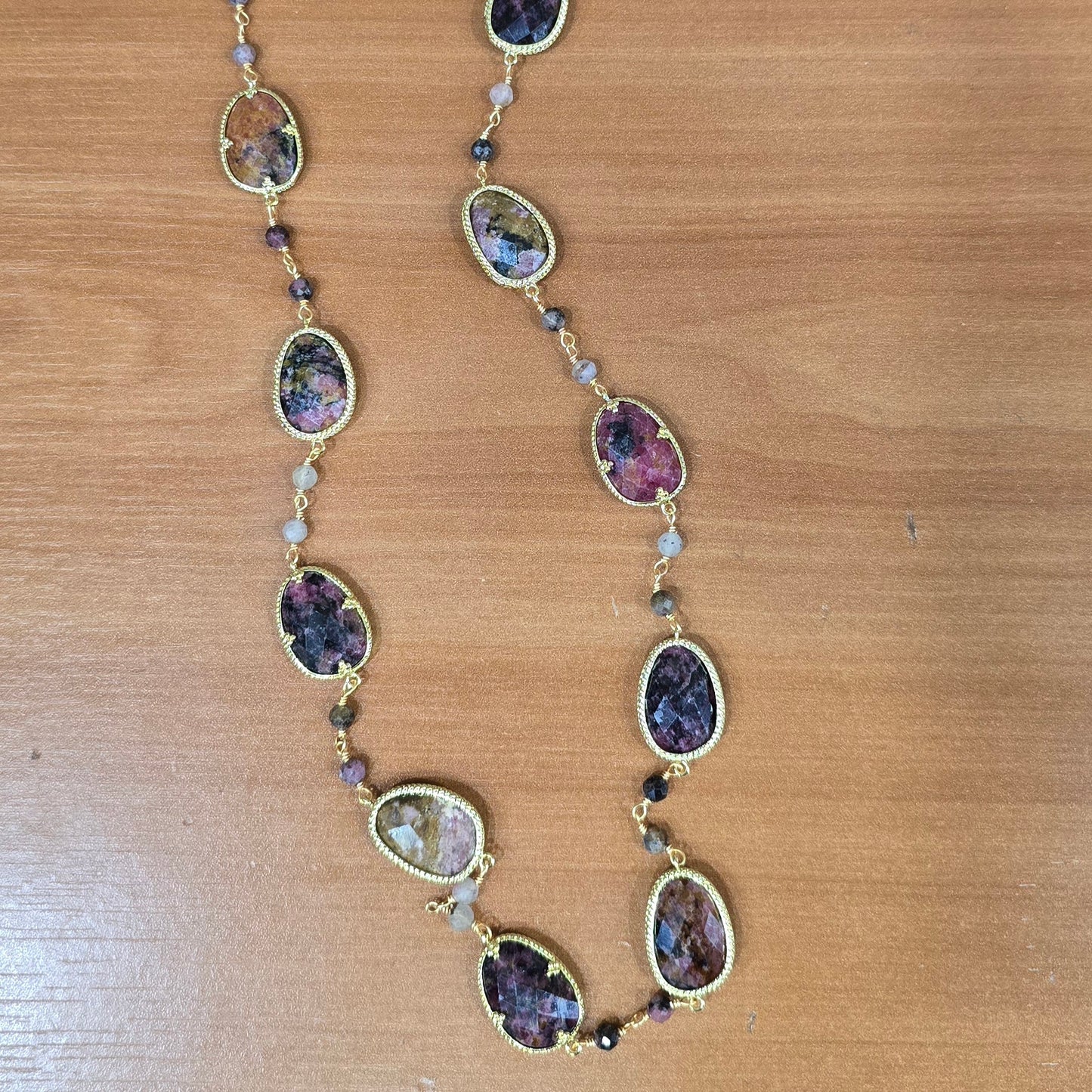 Sautoir et collier pierres naturelles