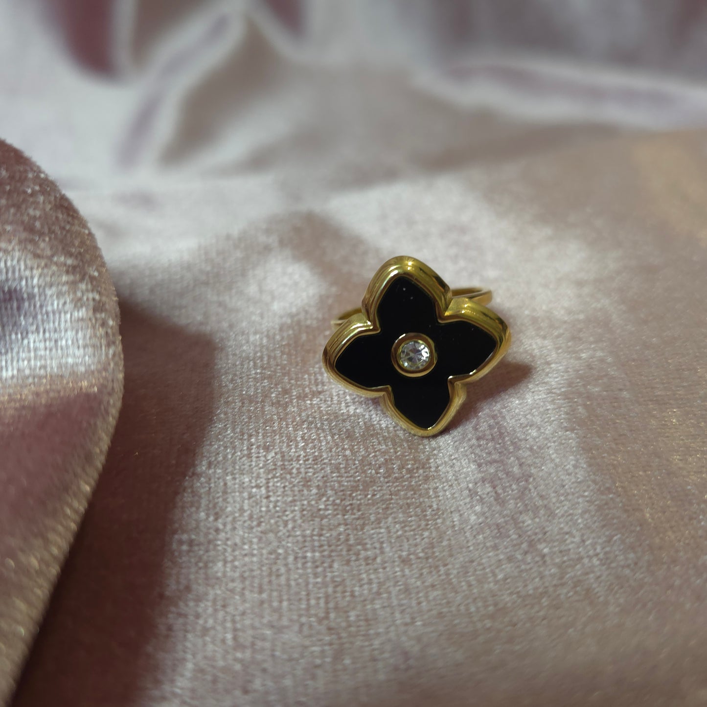 BAGUE ETOILE INSPI LV NOIRE