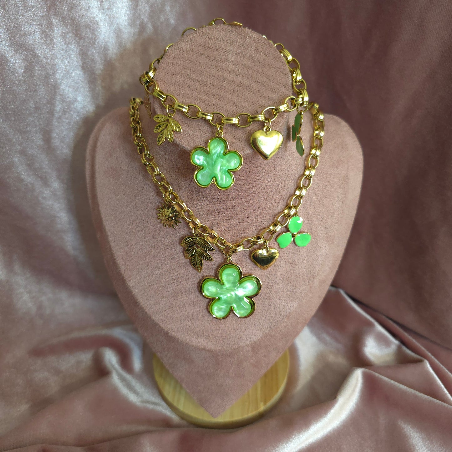 PARURE FLEUR VERTE