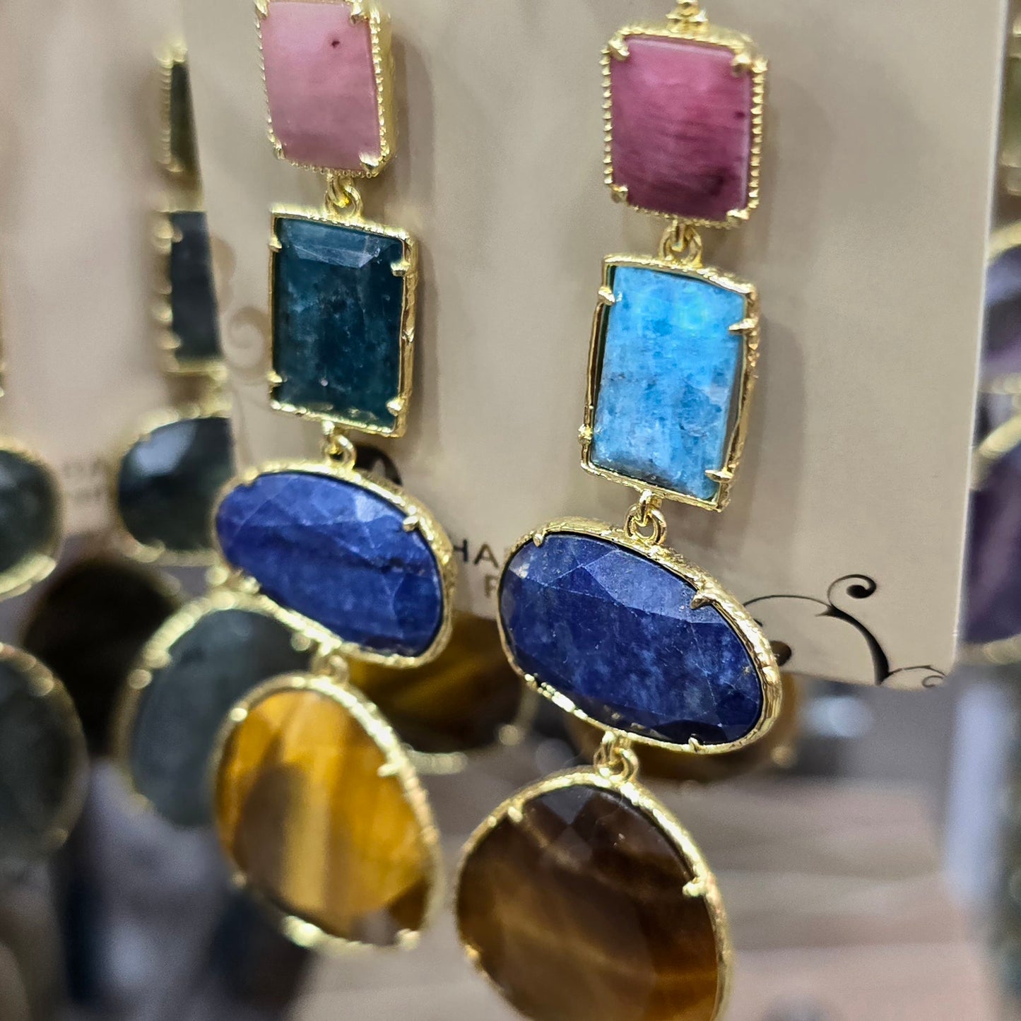 Boucle d'oreilles HABAHA Pierres Naturelles part 1