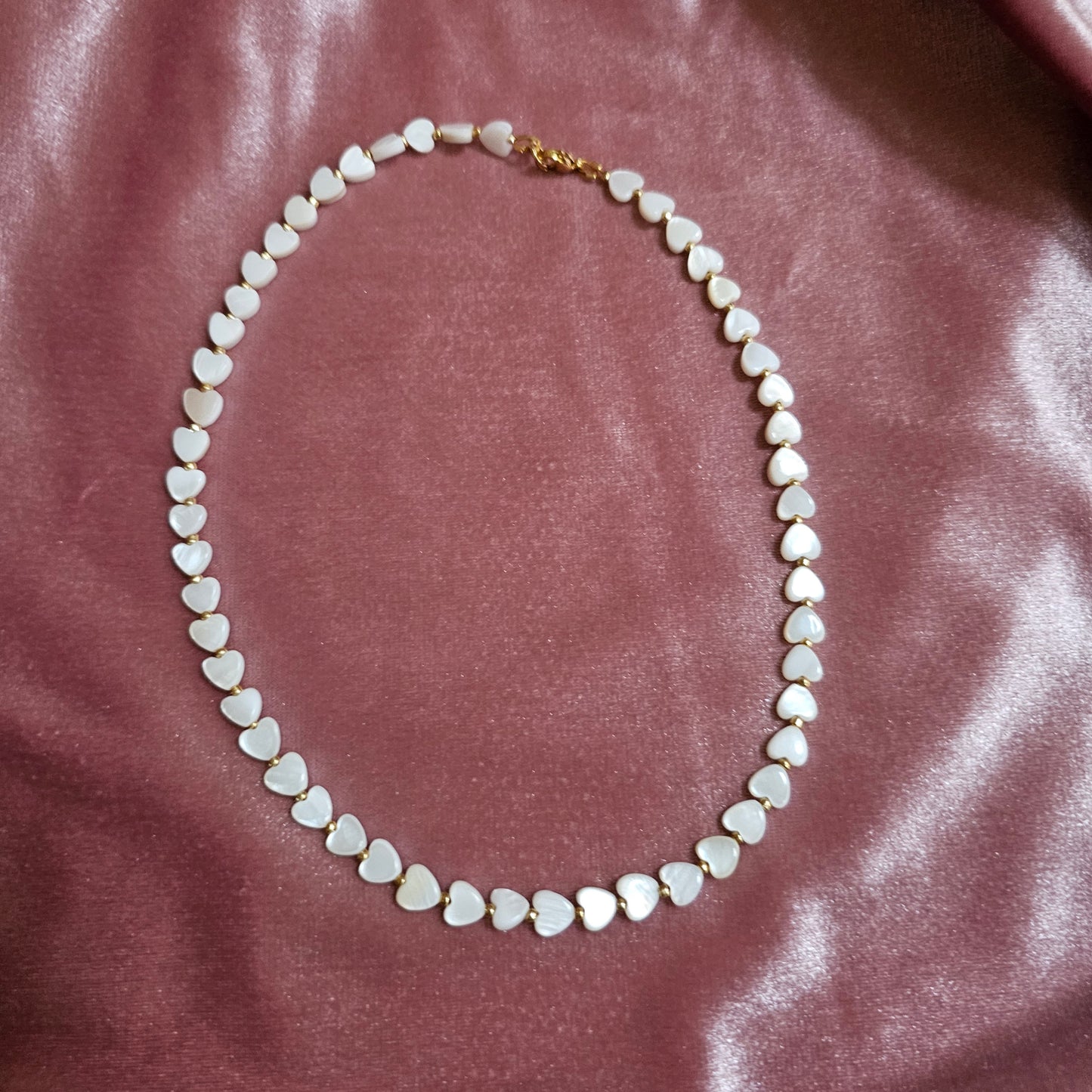 COLLIER COEUR NACRÉ BLANC