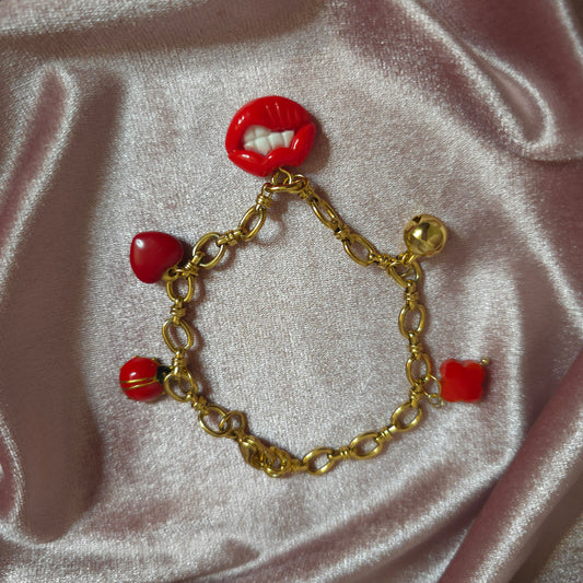 Bracelet charms rouge