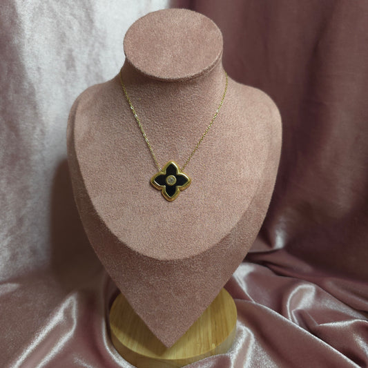 COLLIER ETOILE NOIRE