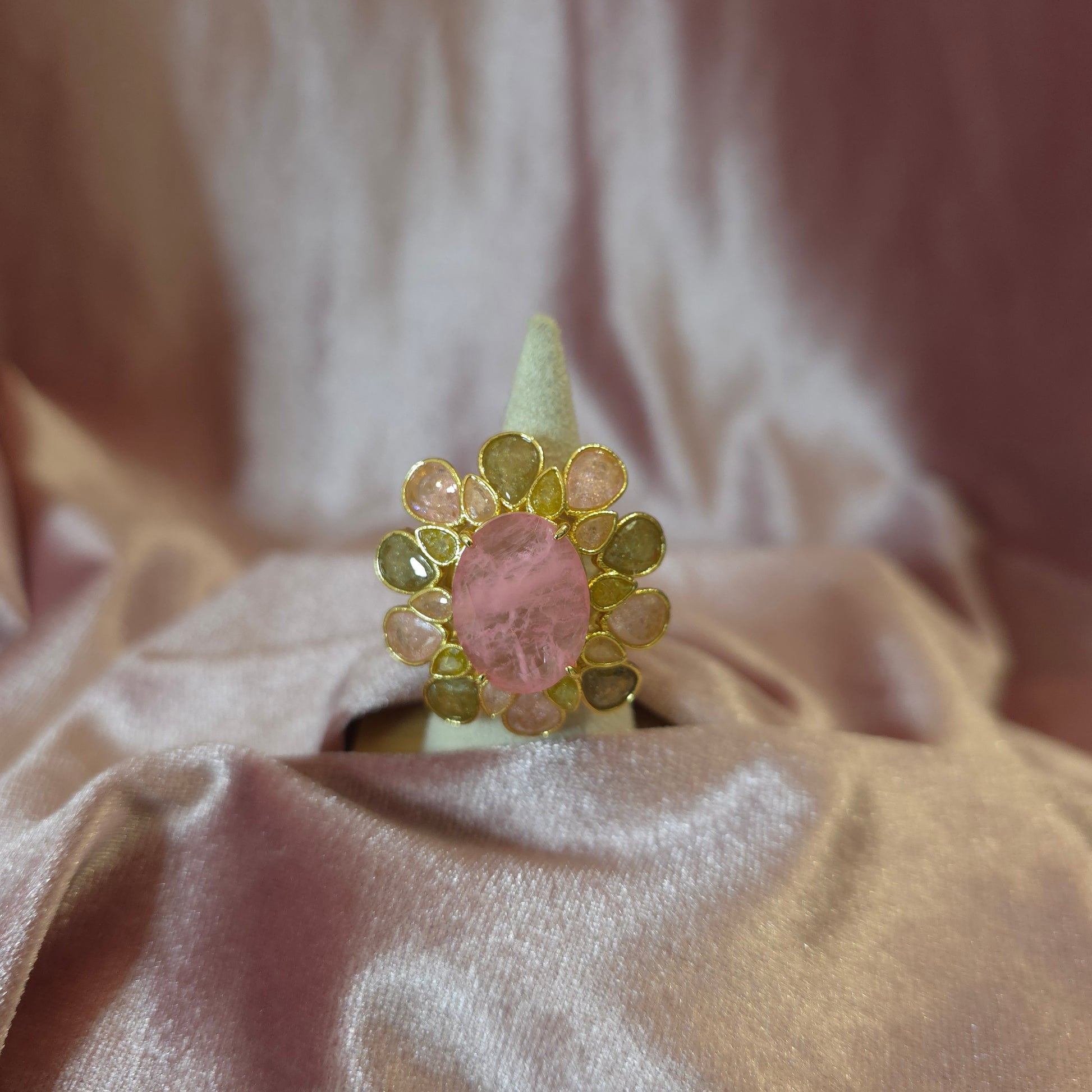 Bague Habaha Fleur Rose & Peridot vue 2 — bague dorée femme | Habaha Paris