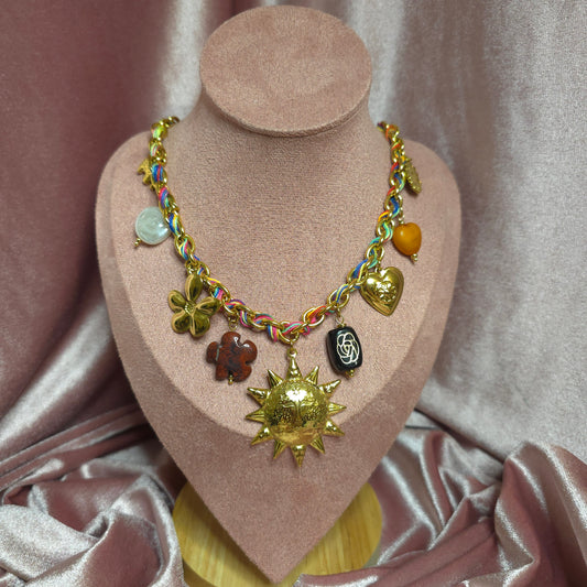 COLLIER 26