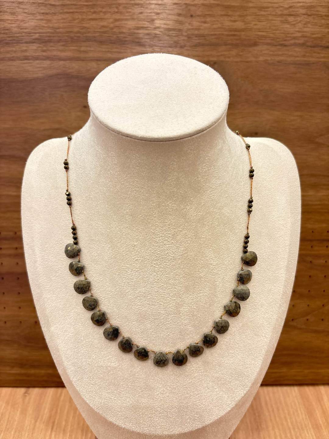 Collier HABAHA en Pierres Naturelles