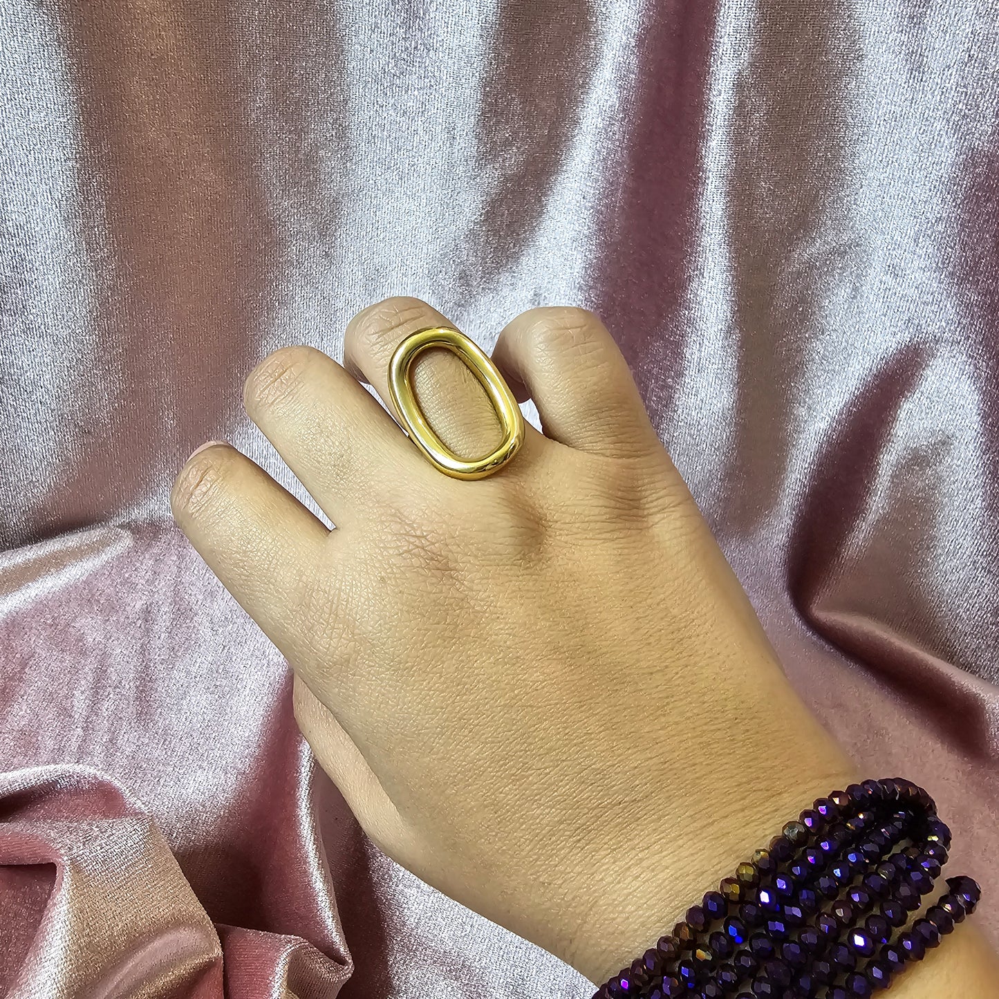 BAGUE OVALE