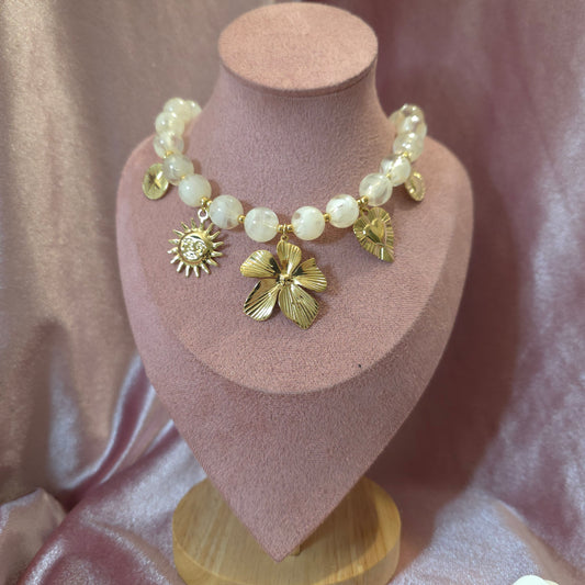Collier 74