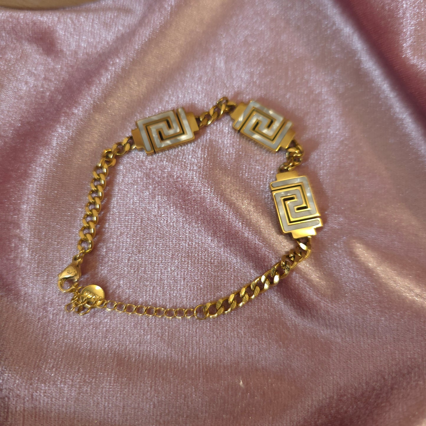 Bracelet 16