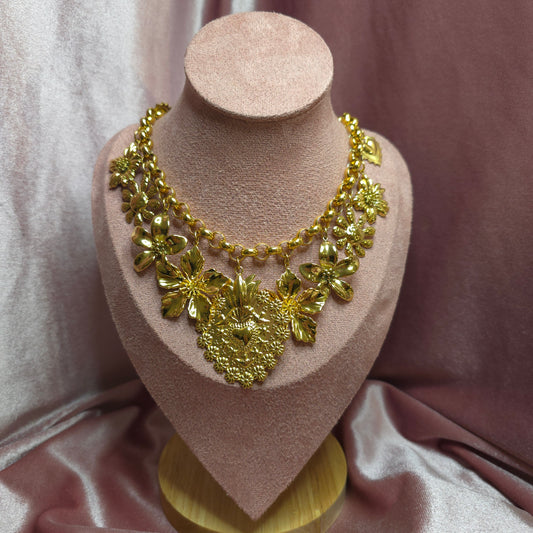 COLLIER 13