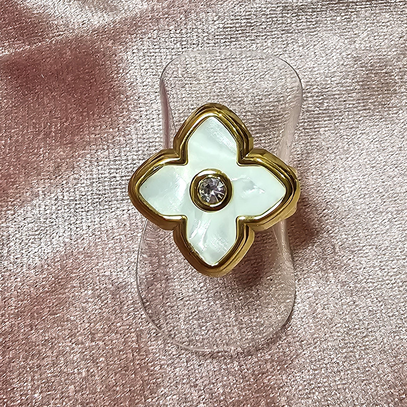 BAGUE NACRÉ BLANCHE INSPI LV