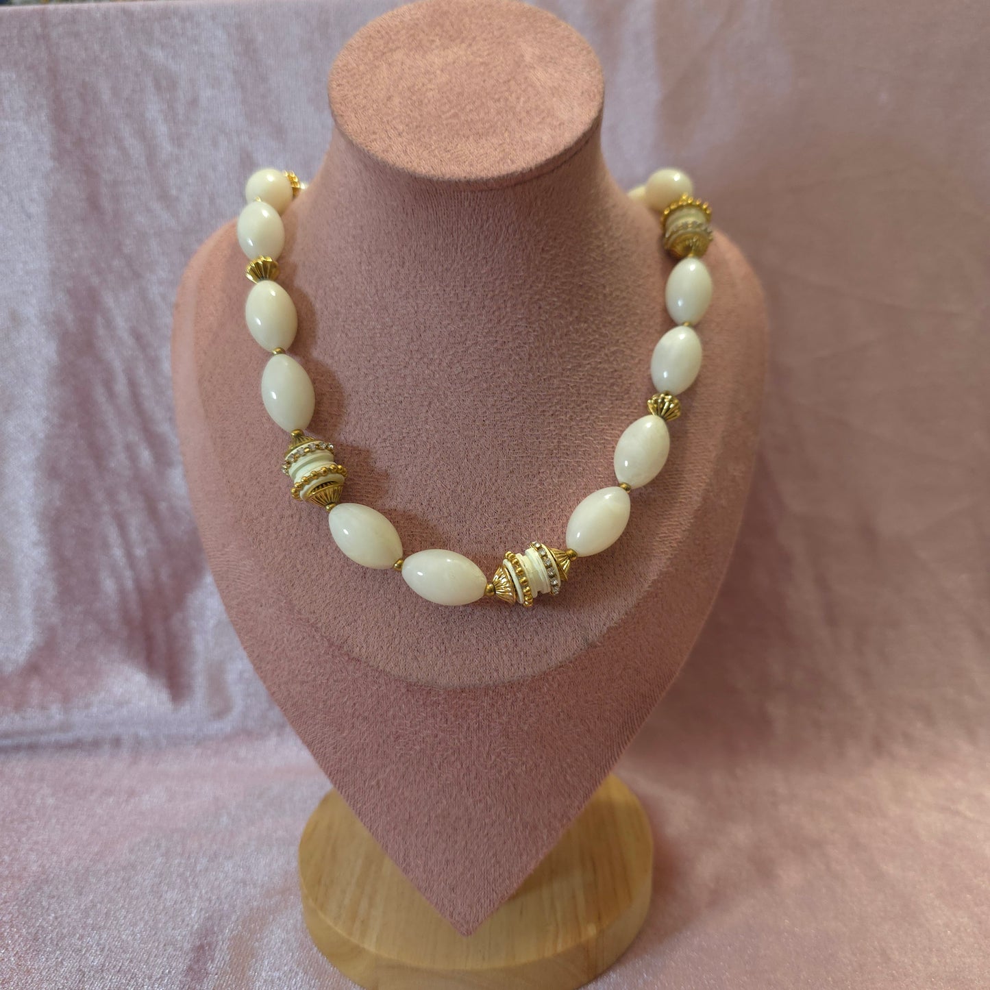 Collier 10