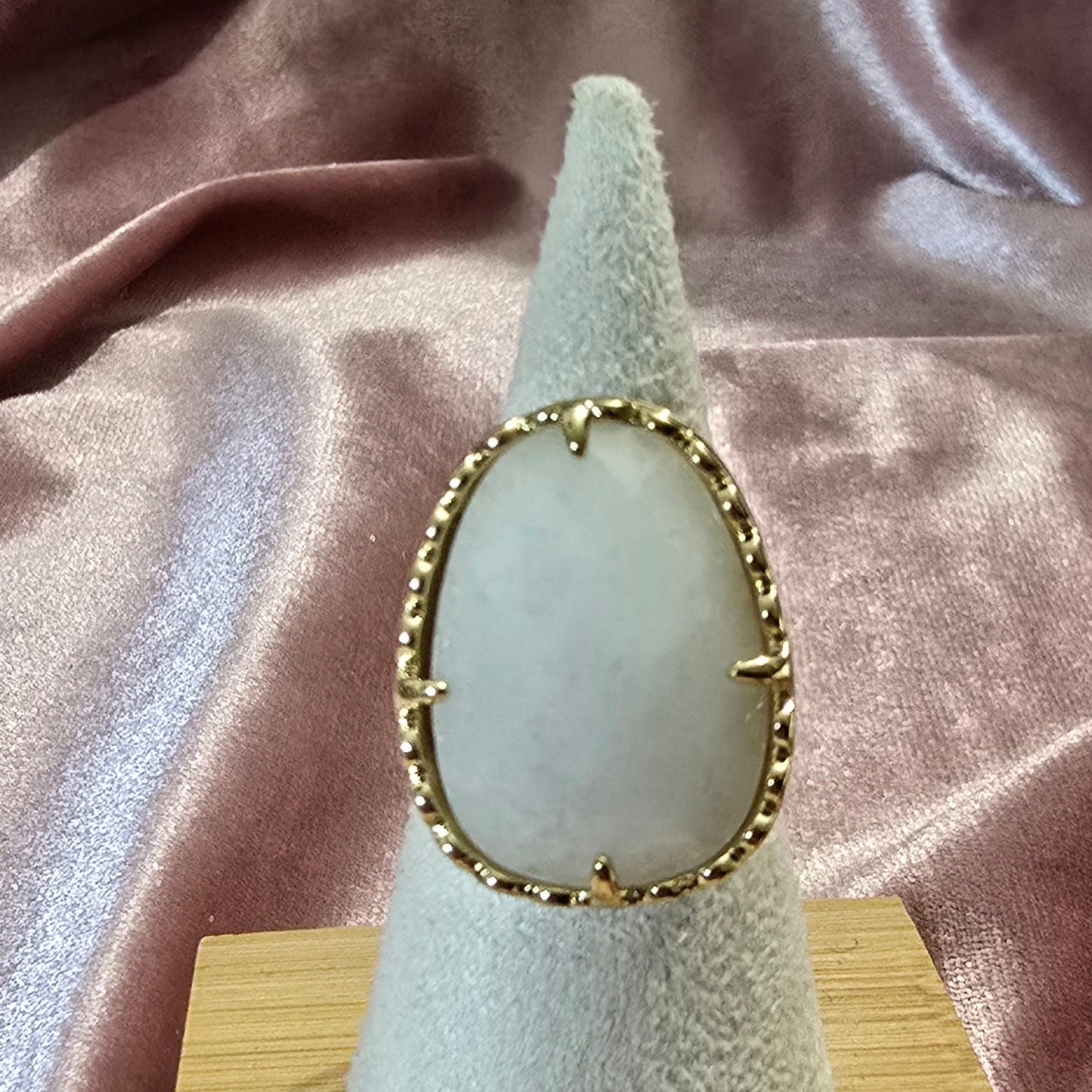 Bague en pierre naturelle Jade Blanc