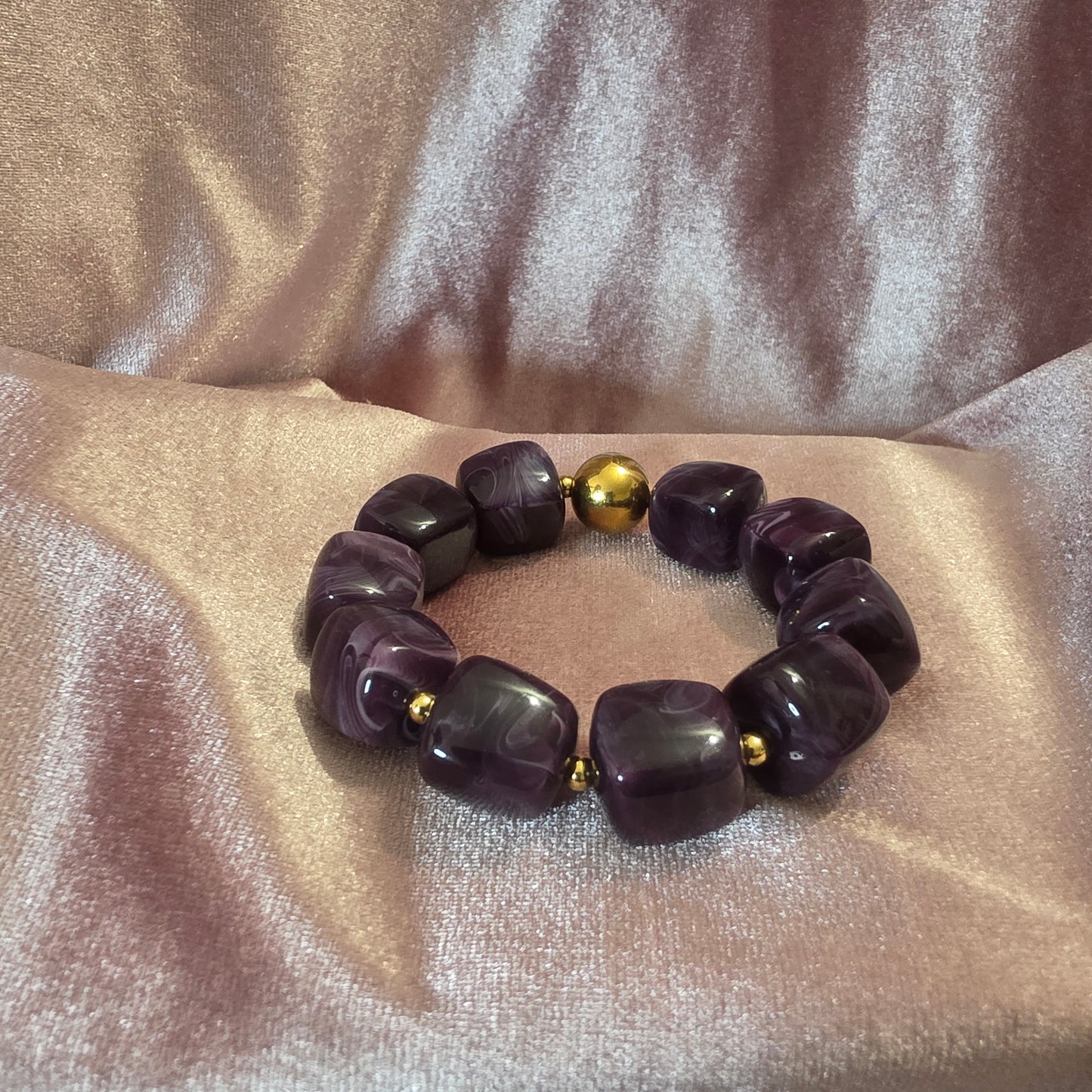 Bracelet cube violet