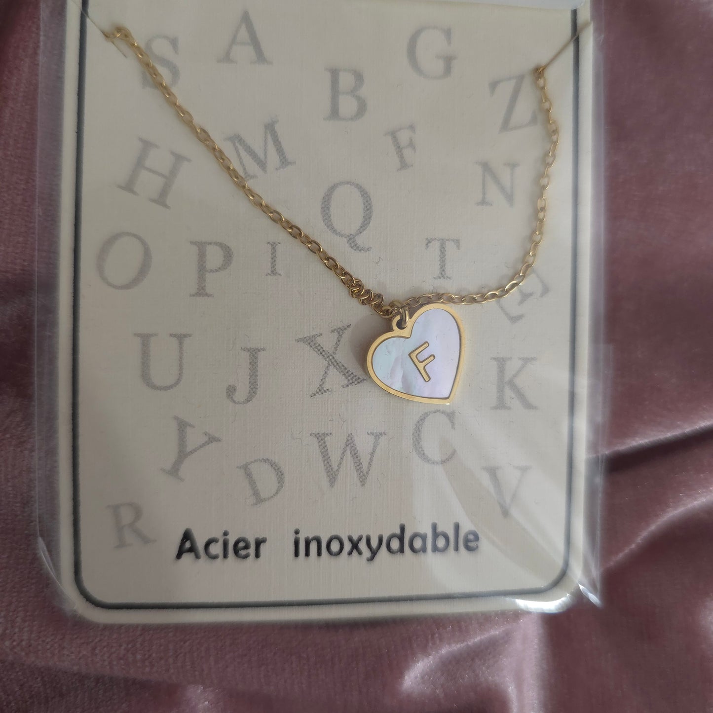 Lettre pendentif L, F, L