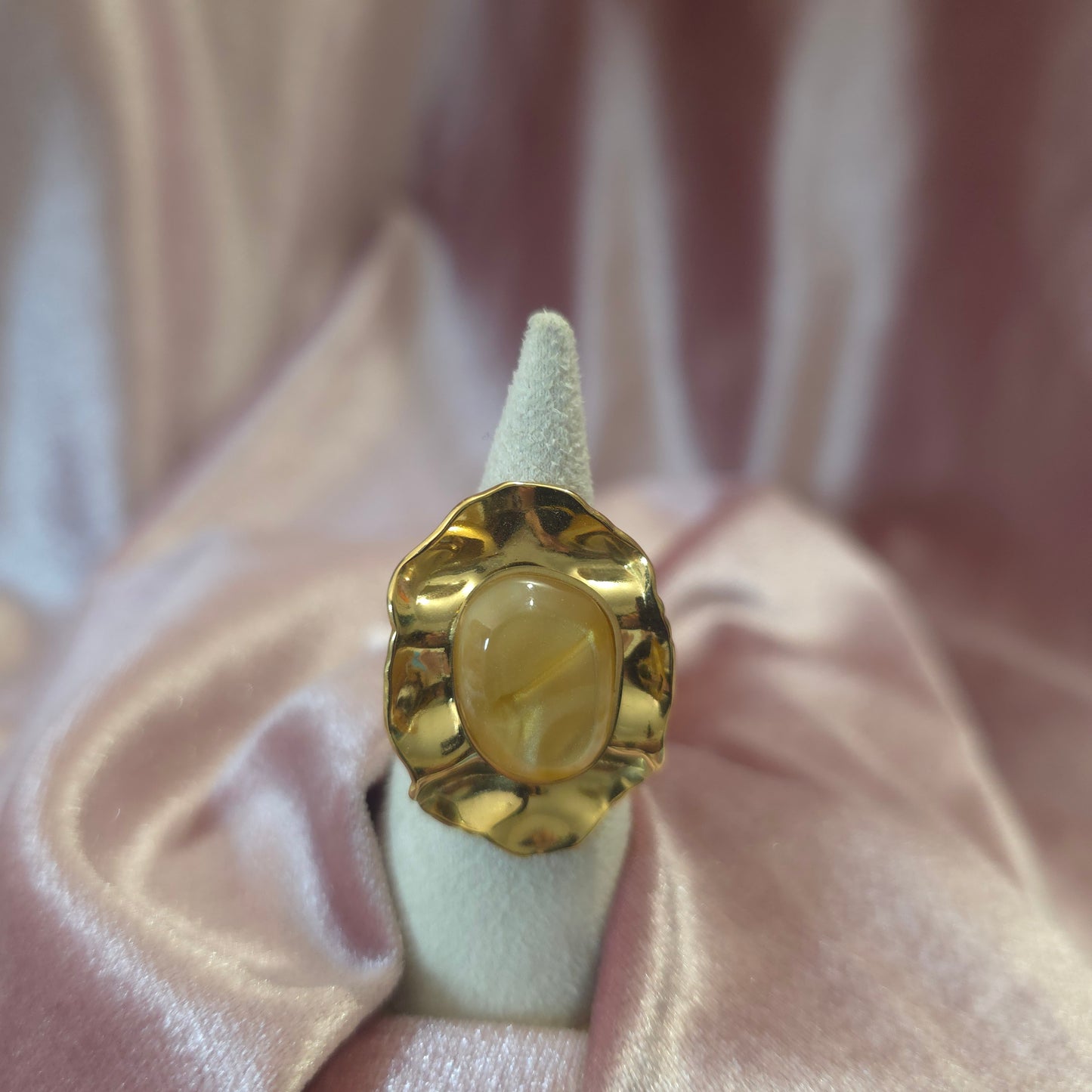 Bague dorée martelé