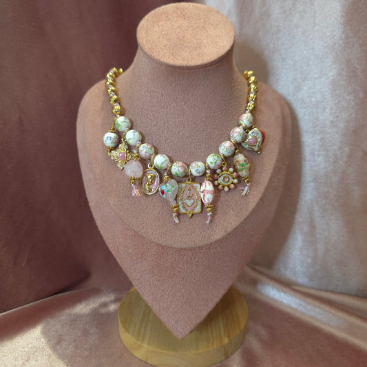 Collier 48