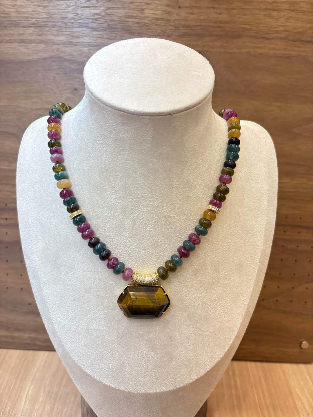 Collier HABAHA en Pierres Naturelles