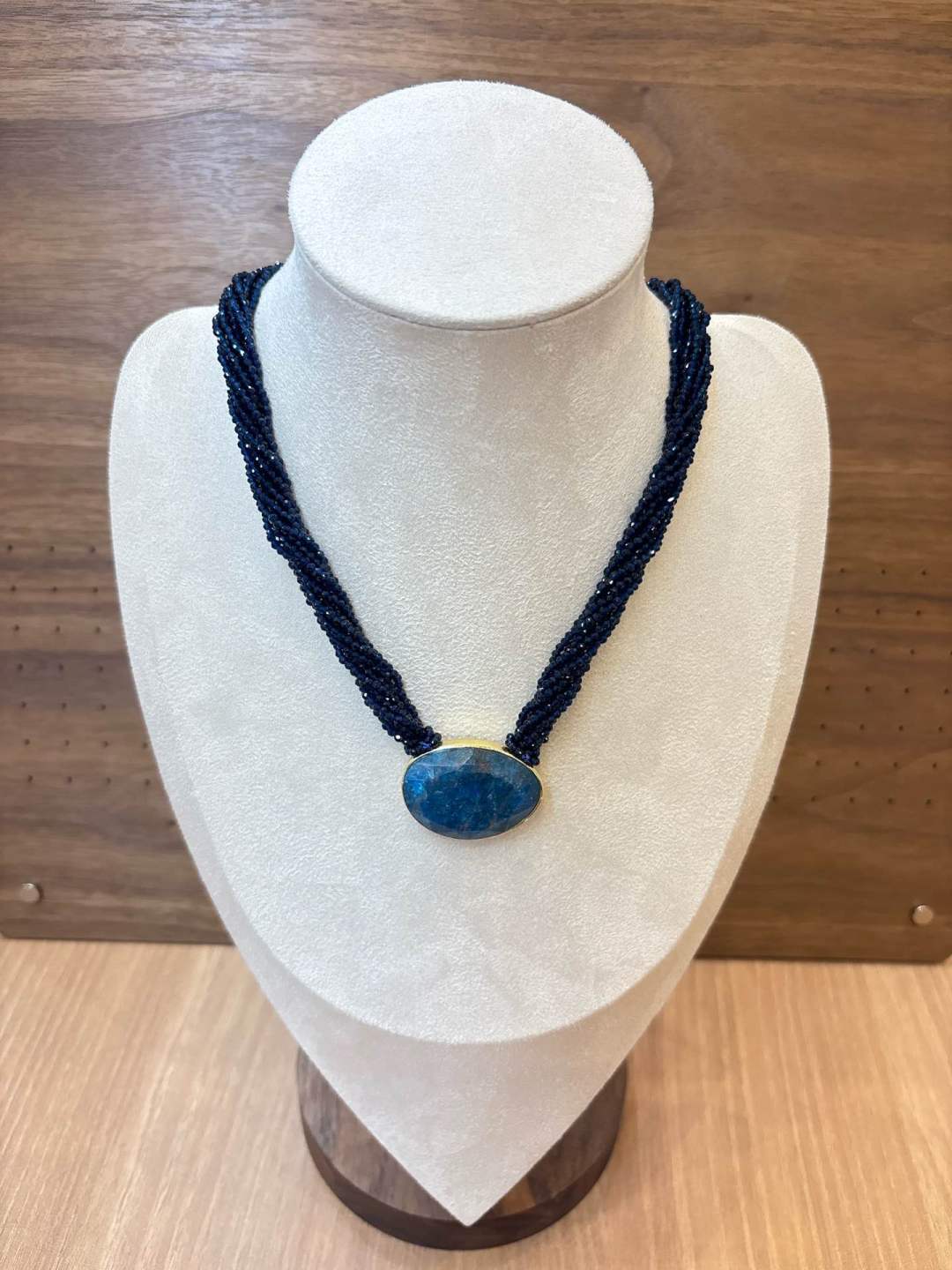 Collier HABAHA en Pierres Naturelles