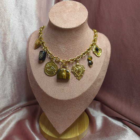 COLLIER 10