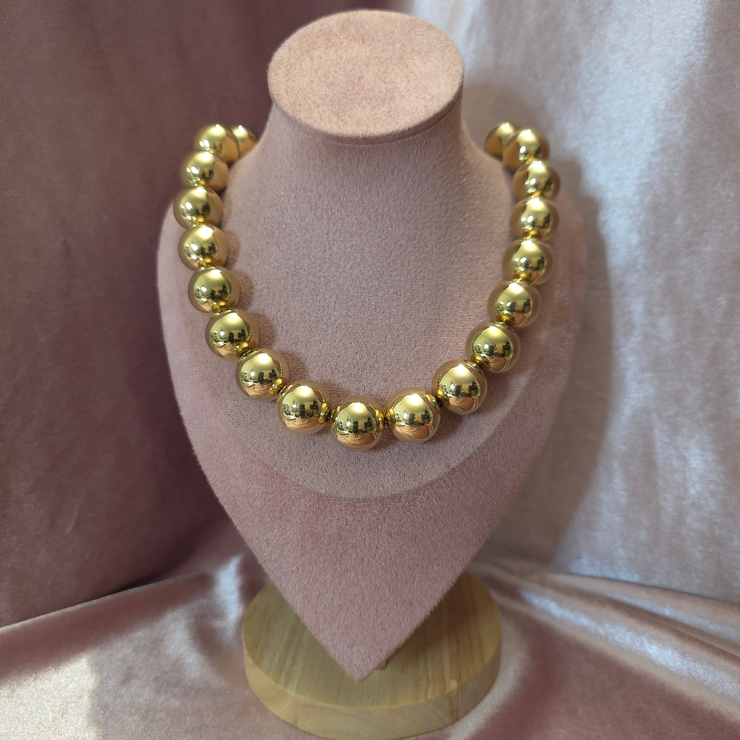 Collier 43