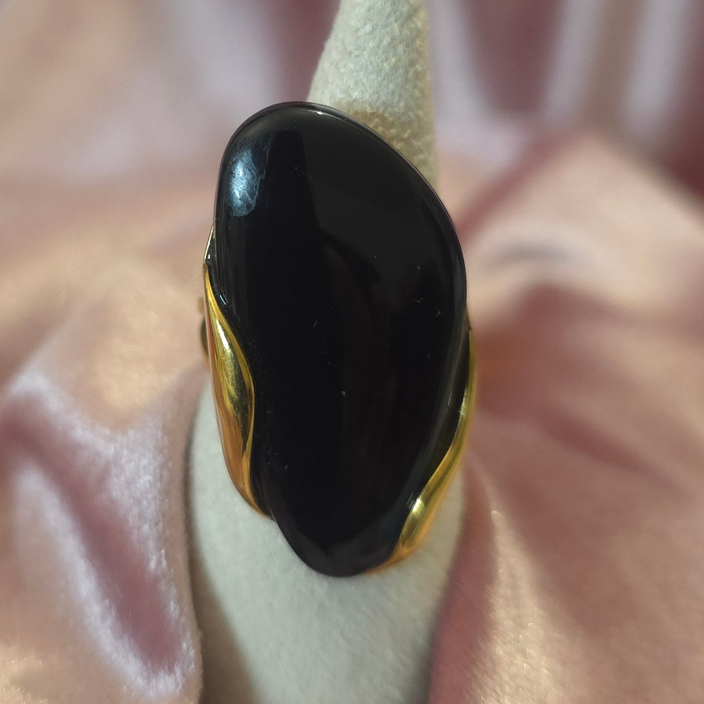 Bague allongée noire