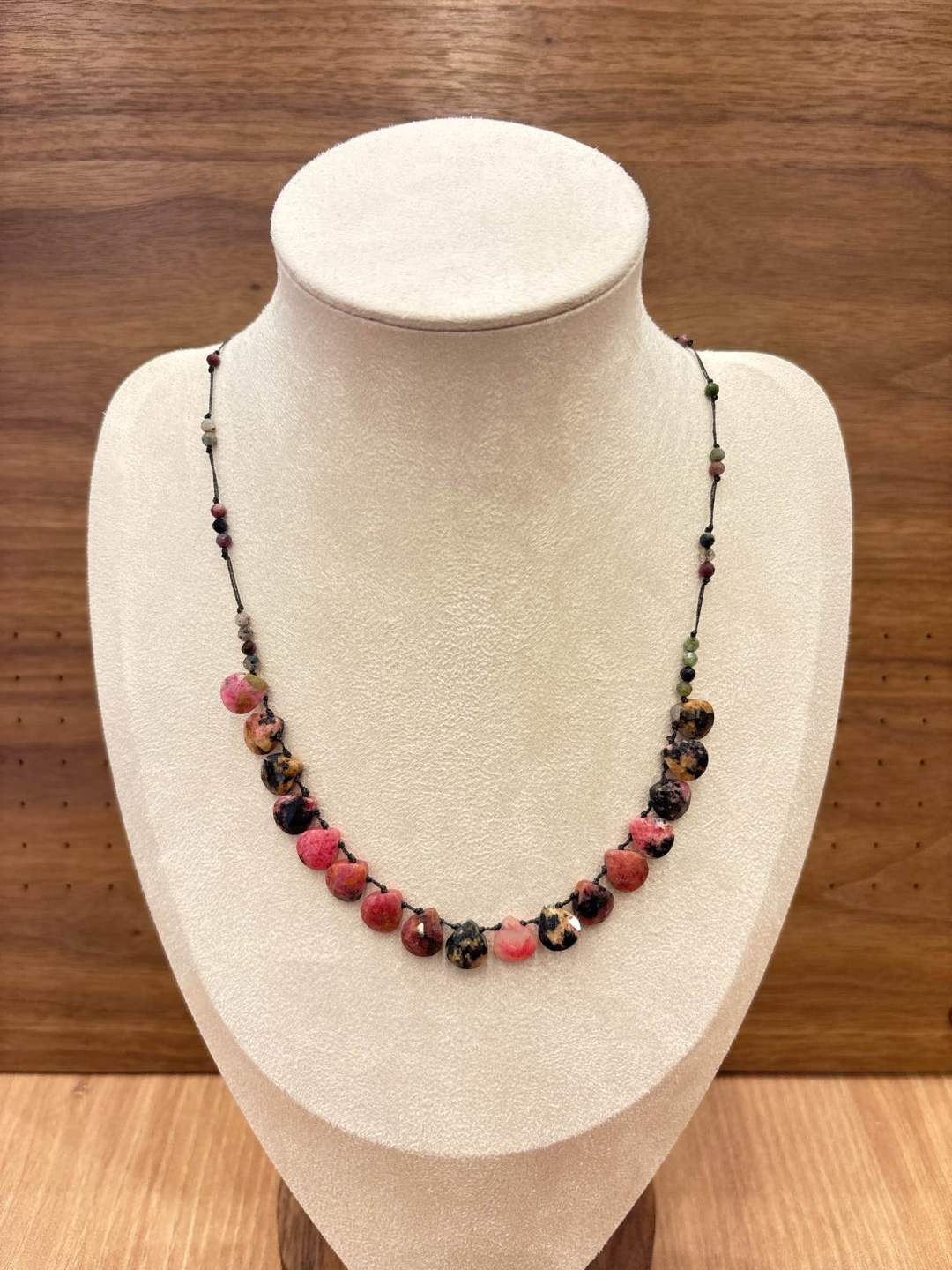 Collier HABAHA en Pierres Naturelles