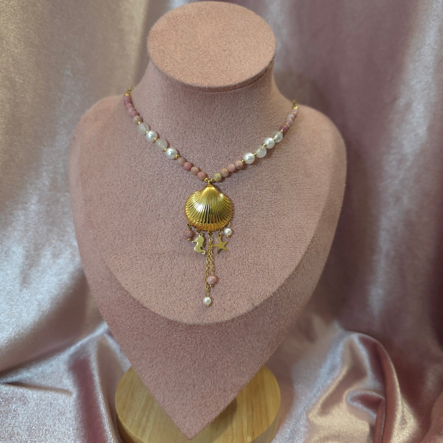 Collier coquillage rose