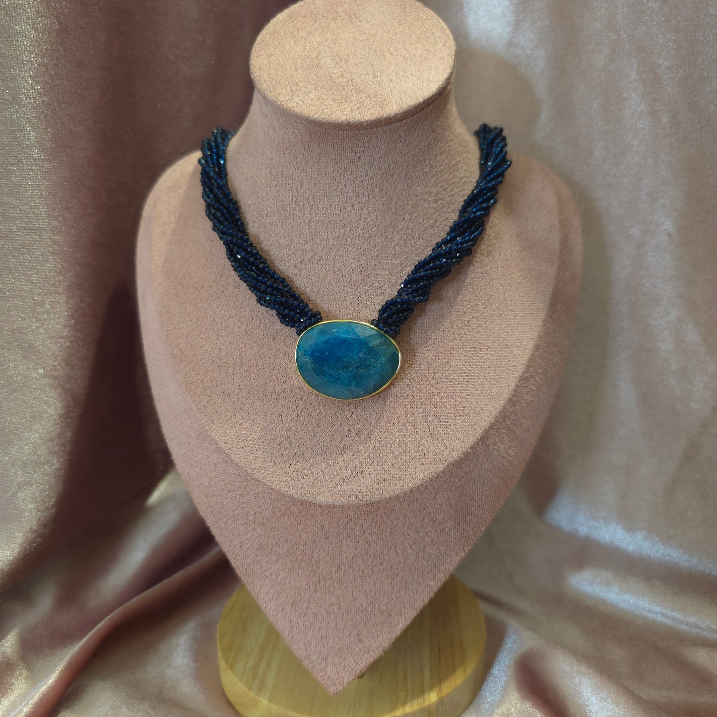 Collier perle naturelle et apathie plusieurs couleurs dispo