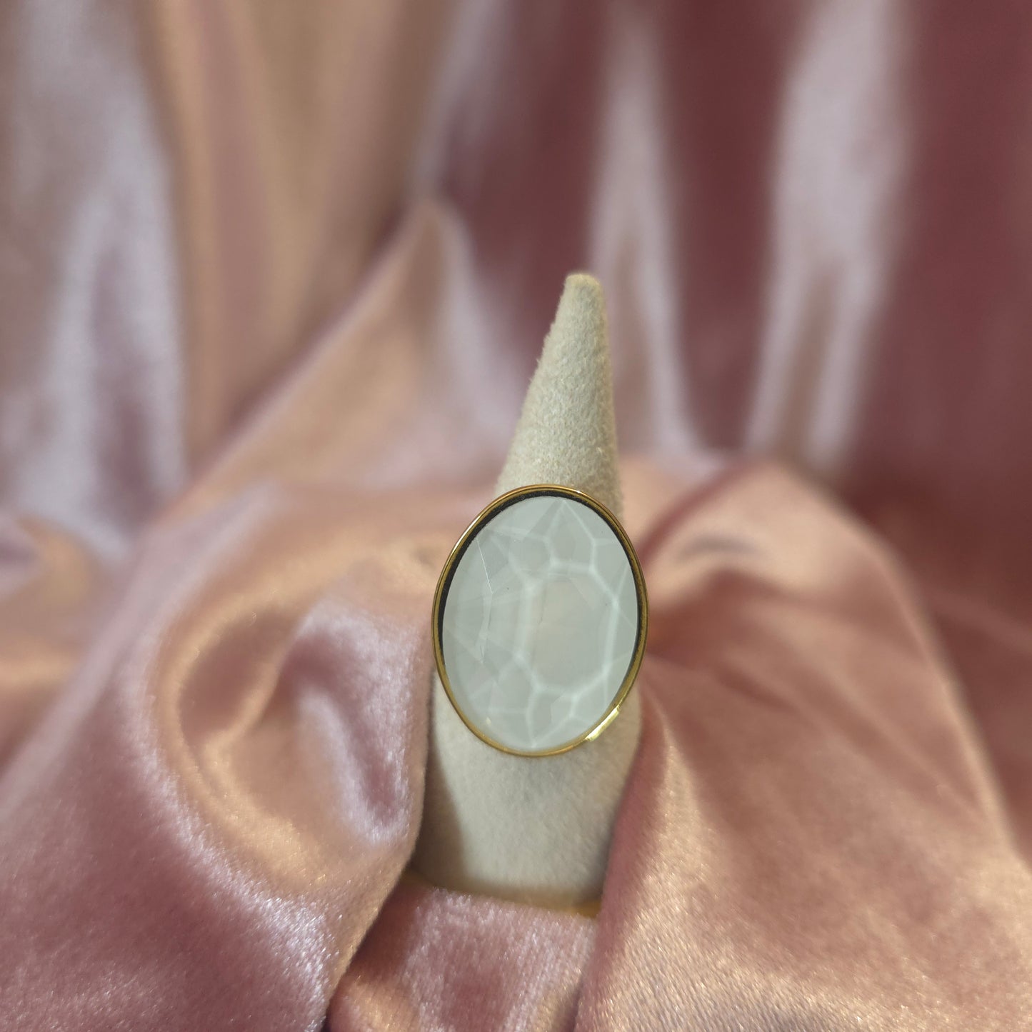 Bague cristal de verre ovale blanche