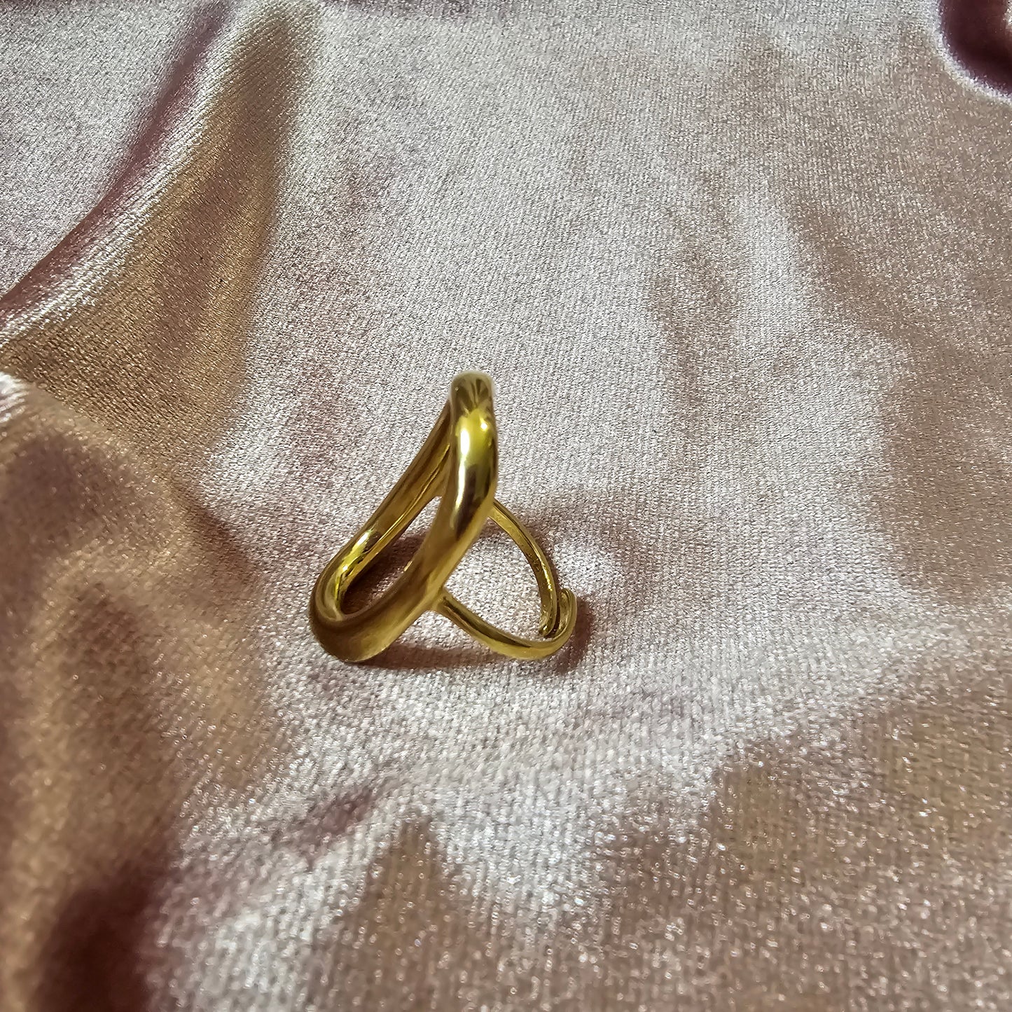 BAGUE OVALE