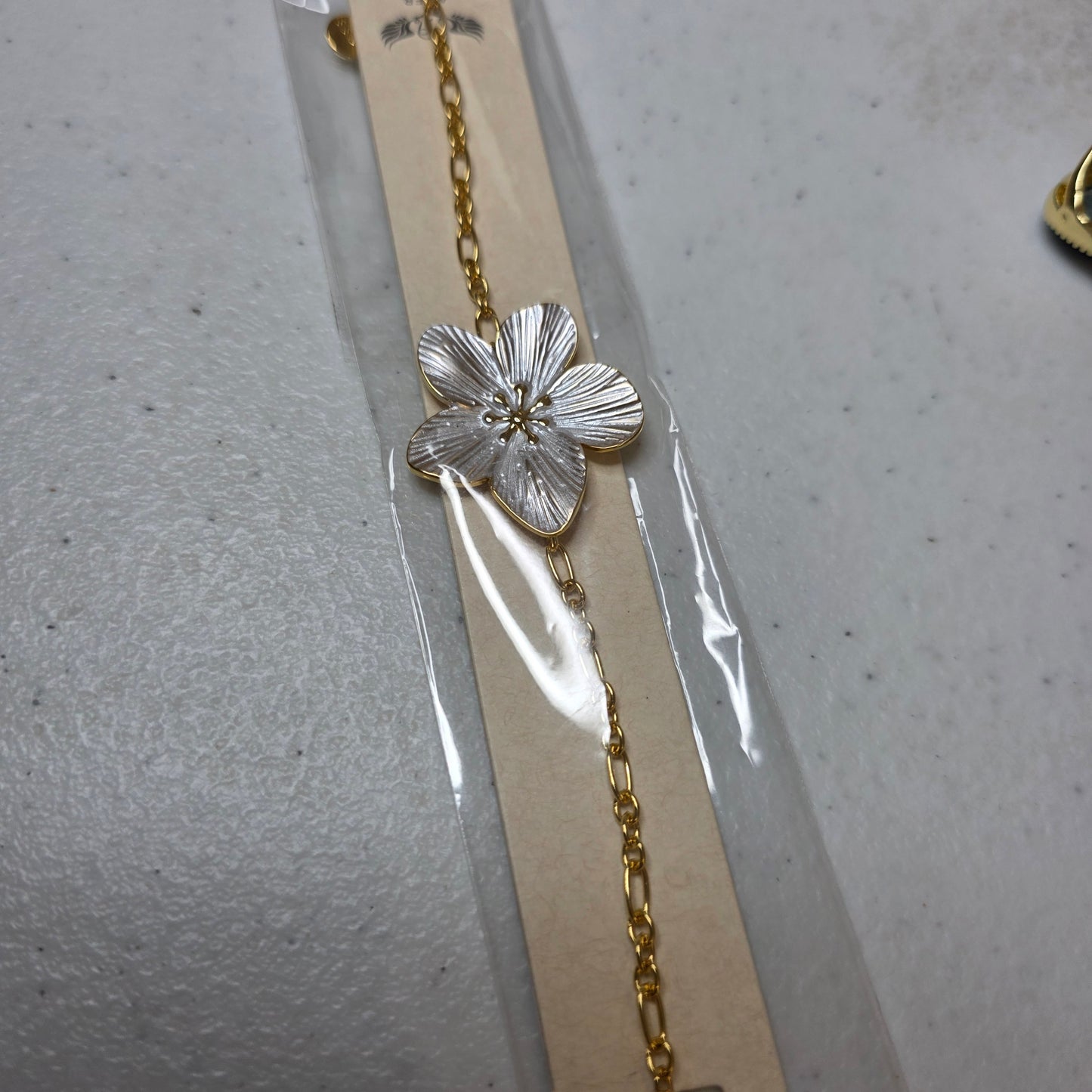 Amy vue 3 — bijoux dorés femme | Habaha Paris