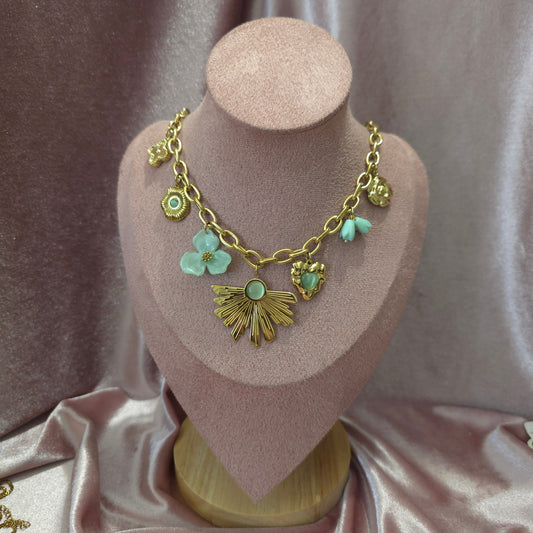 Collier 68