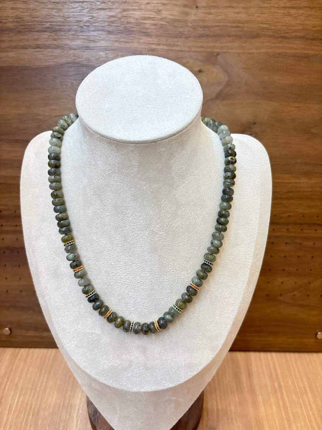 Collier HABAHA en Pierres Naturelles