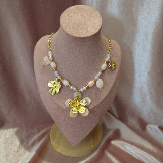 Collier 61