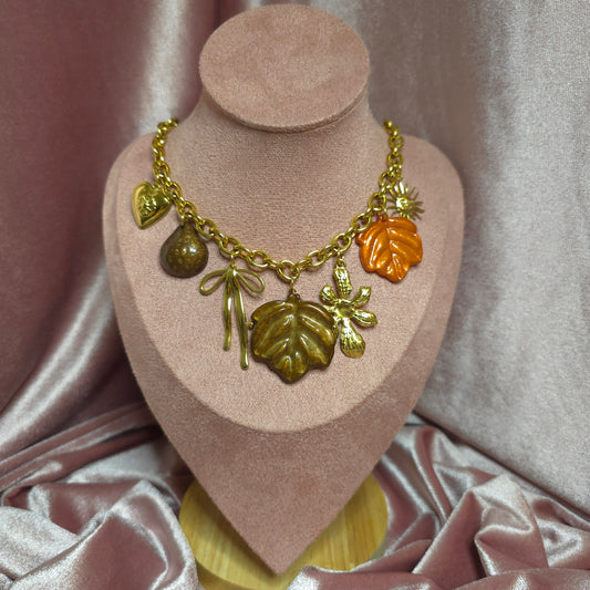 COLLIER 21