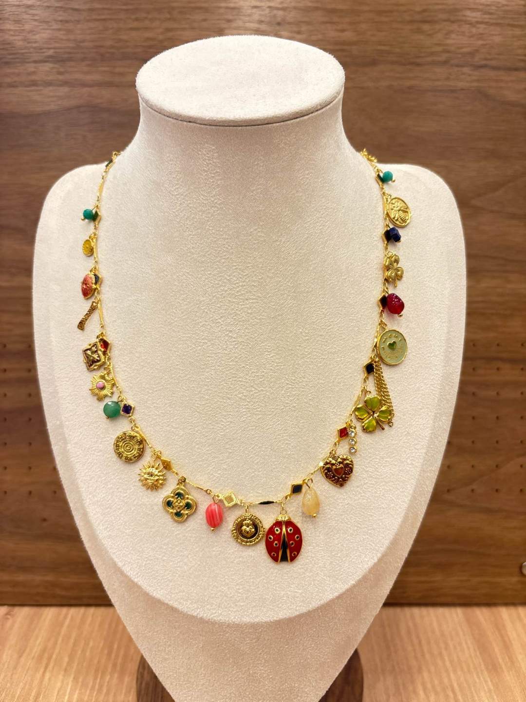 Collier HABAHA en Pierres Naturelles