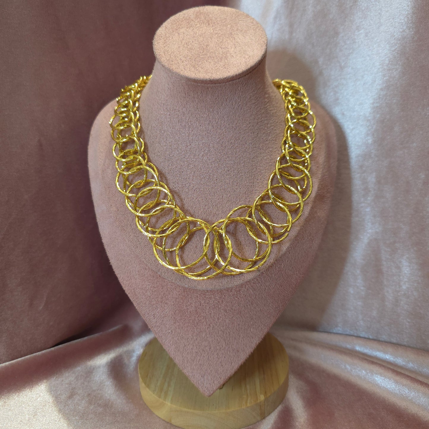 Collier 42