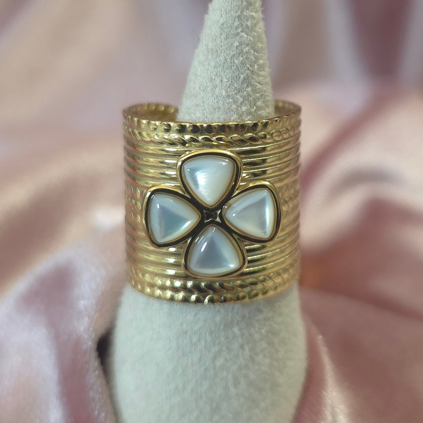 Bague fleur Blanche