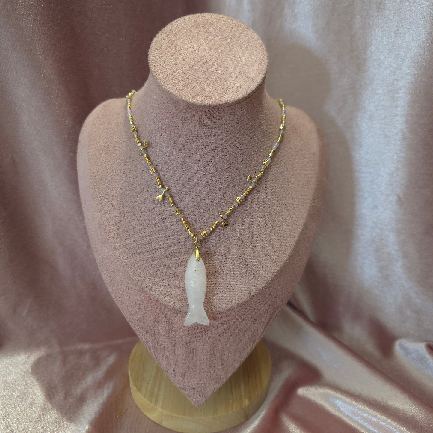 Collier 62