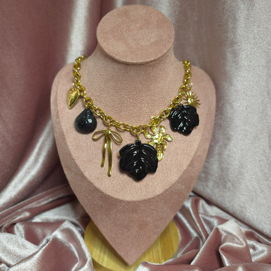 COLLIER 22