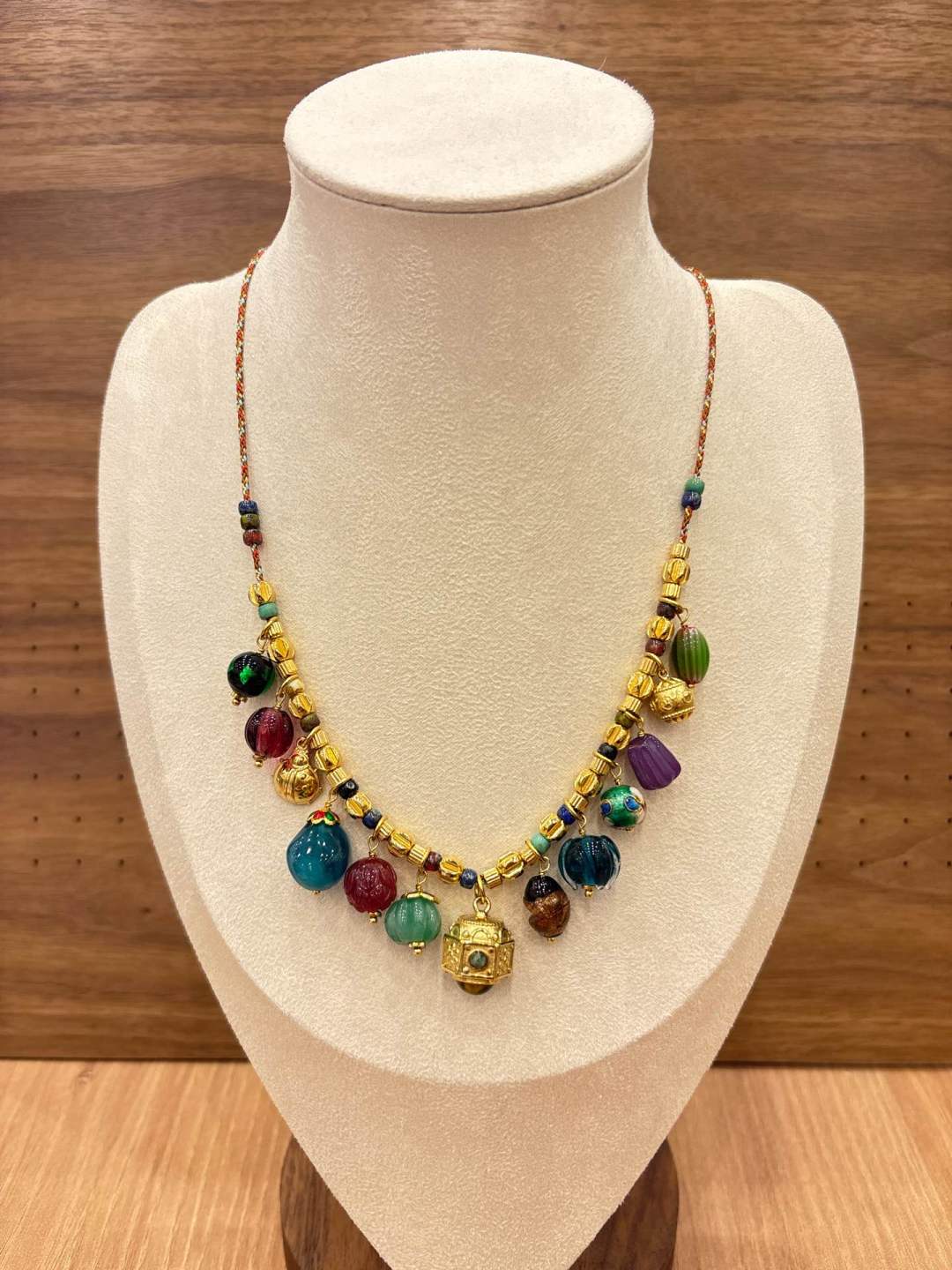 Collier HABAHA en Pierres Naturelles