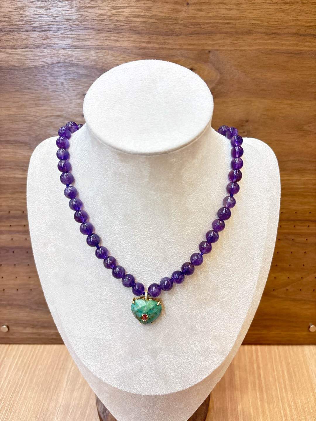 Collier HABAHA en Pierres Naturelles