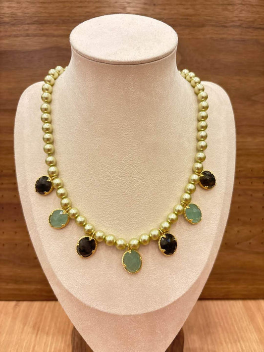 Collier HABAHA en Pierres Naturelles