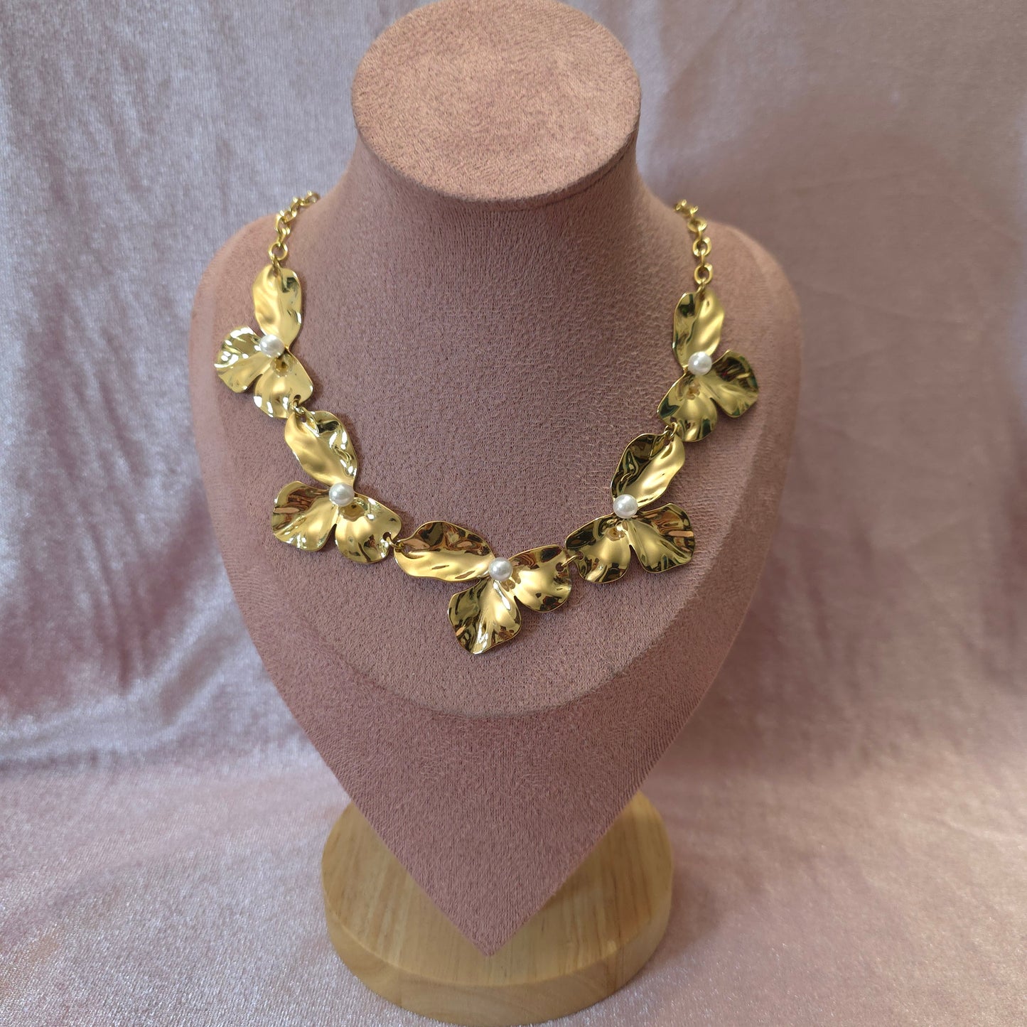Collier 19